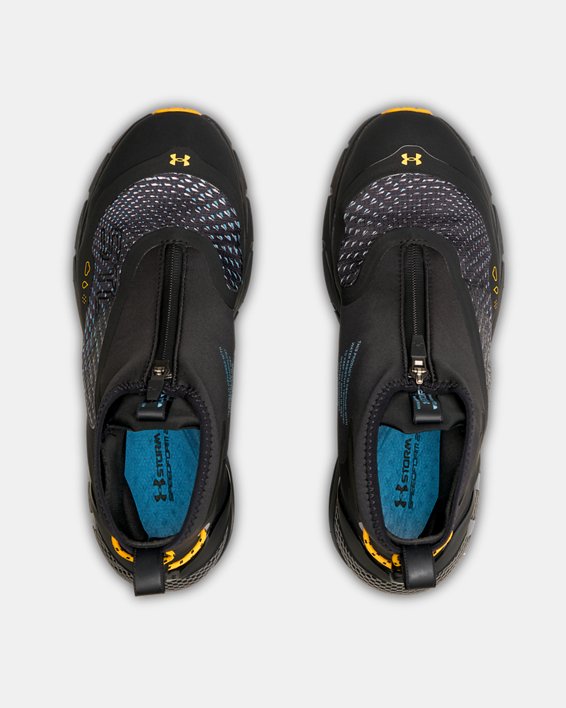 Men's UA HOVR™ Phantom 2 Storm Running Shoes, Black, pdpMainDesktop image number 2